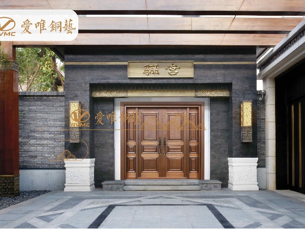 最關心的就是別墅真銅門多少錢？