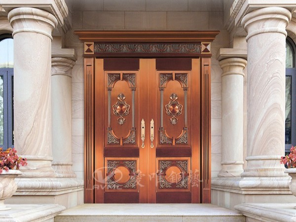 佛山別墅銅門廠家愛唯銅藝定制定做，竭誠為您服務！