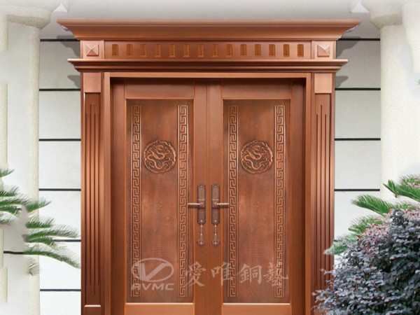 請(qǐng)慎重的選擇別墅銅門廠家