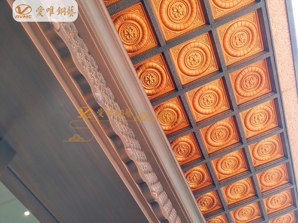真銅門(mén)真的不會(huì)生銹嗎？佛山南海銅門(mén)廠家愛(ài)唯銅藝專業(yè)老師傅為您解答
